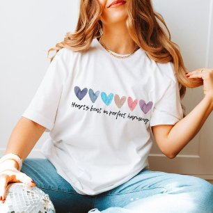 Camiseta Seis Corações de Aquarela com texto personalizável