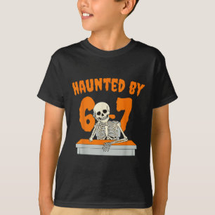 Camiseta Seis Sete Assombrados 6 7 Meme 67 Mão de Esqueleto