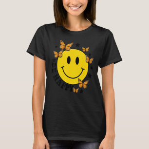 Camiseta Seja Feliz Retro Sorriso Rosto Feliz Borboleta Tor