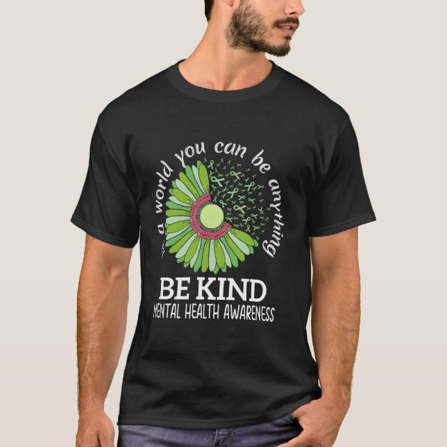 Camiseta Seja gentil com a Fita Verde e a Consciência da Sa (Frente)