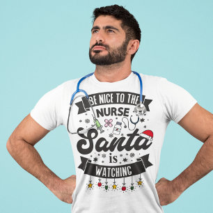 Camiseta Seja gentil com as Papais noeis de enfermeiras ass