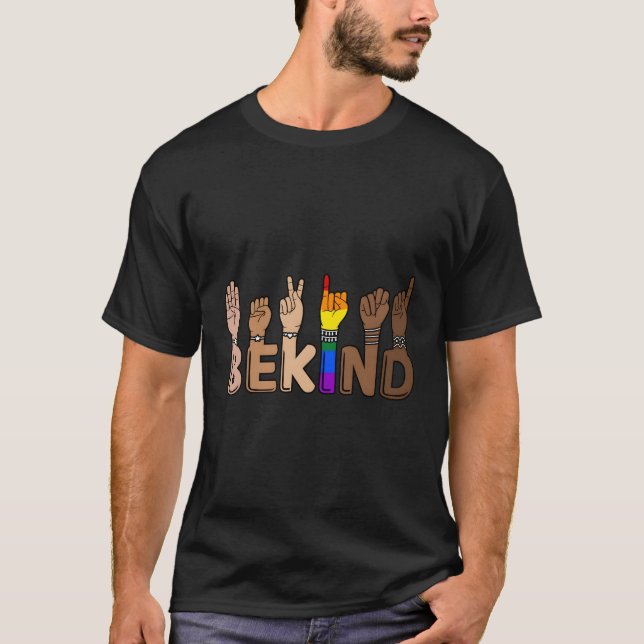 Camiseta Seja gentil com os direitos de Hu, igualdade de ig (Frente)