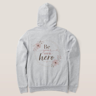 Camiseta Seja Seu Próprio Herói Tipografia Floral Elegante