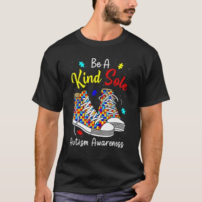 Camiseta Seja Um Pouco Autista Consciência Arco-Íris Trendê (Frente)