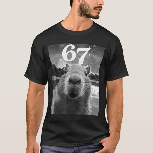 Camiseta Selfie de Capivara Com 67 Meme Capy Gráfico Para H (Frente)