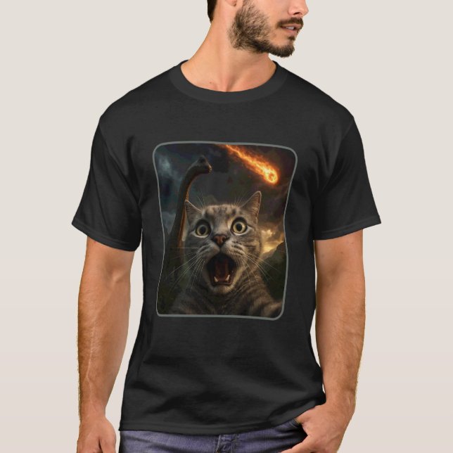 Camiseta Selfie de gato com um Brachiosaurus meme de dinoss (Frente)