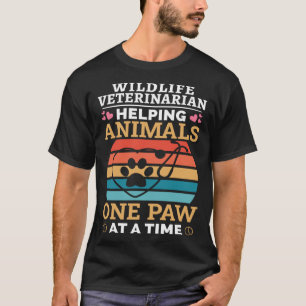 Camiseta Selvagens Veterinárias Ajudando Animais Uma Pata E