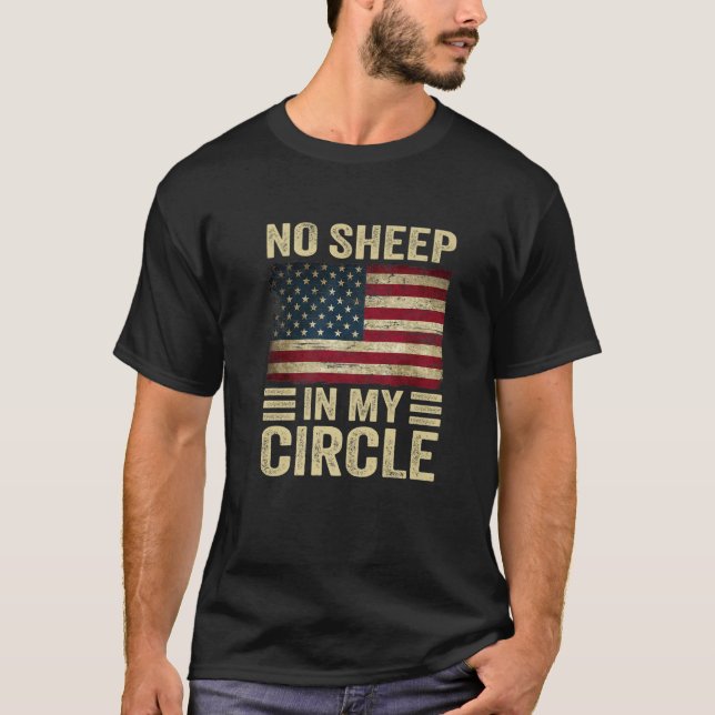 Camiseta Sem Ovelha No Meu Círculo Bandeira Americana Engra (Frente)