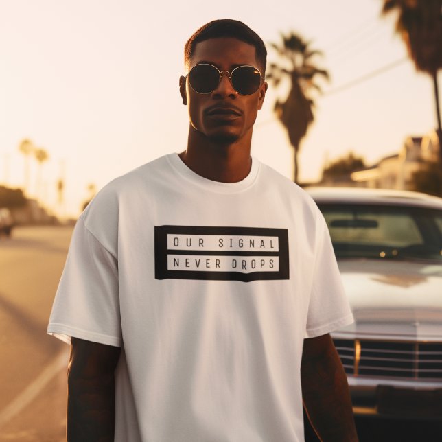 Camiseta Sempre conectado (No bars? No problem. We’re still connected.)