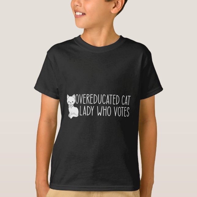 Camiseta Senhora de Gato com Sobreeducação (Frente)