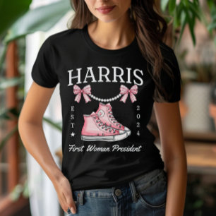 Camiseta Senhora Presidente Harris 2024 Sneakers and Pearls