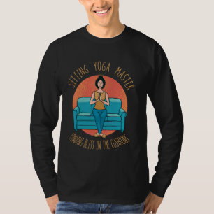 Camiseta Sentado No Yoga Master Couch Surfing Laziness Tão