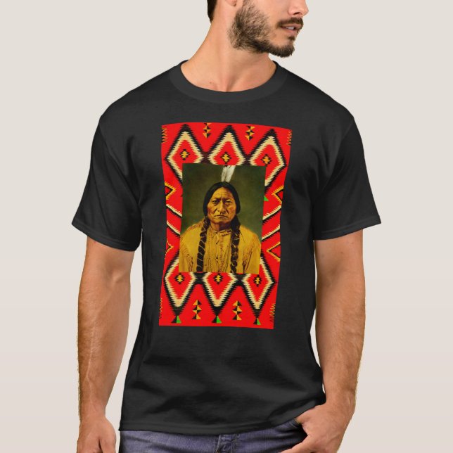 Camiseta Sentado Touro Nativo Americano Indígena Olhal Dazz (Frente)
