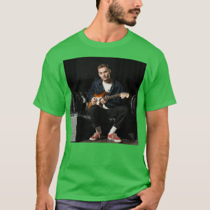 Camiseta Sente-Se Com Um Violão