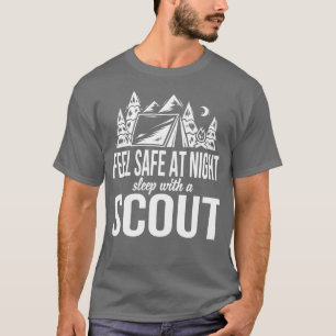 CAMISETA SENTIR-SE SEGURO AO DORMIR À NOITE COM UM ESCUTO