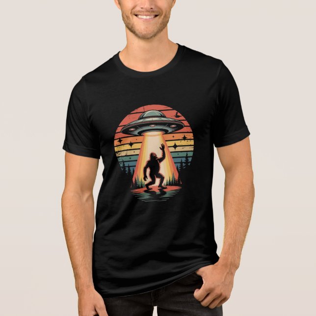 Camiseta "Seqüestrado pelo Estilo" Pé-Grande (Frente)