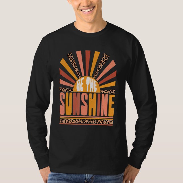 Camiseta Ser A Motivação Gráfica Do Sol De Verão Retrospect (Frente)