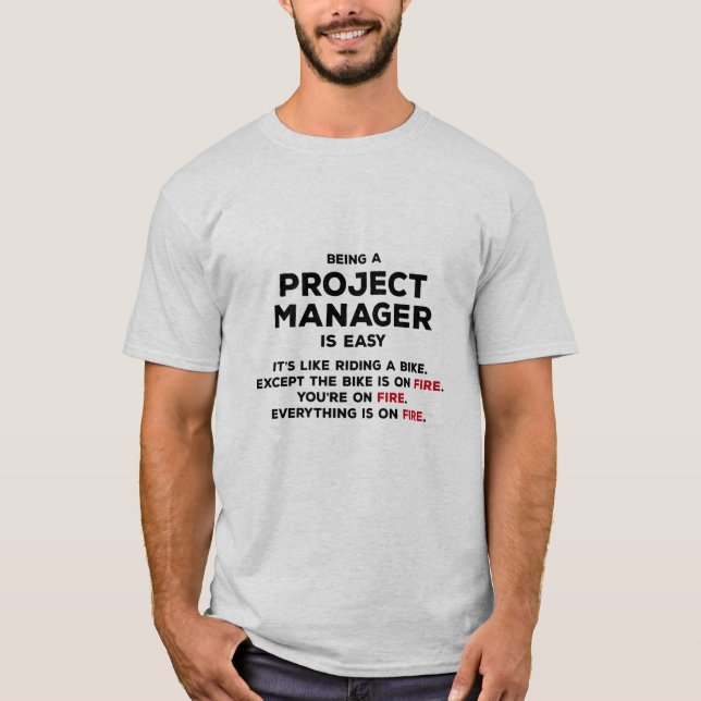 Camiseta Ser gerente de projetos é fácil (Frente)
