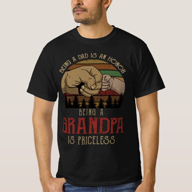 Camiseta Ser Pai é uma honra ser vovô é caro (Frente)