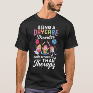 Camiseta Ser prestador de cuidados de dia Ensino de acolhim