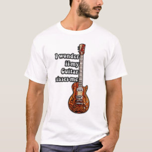 Camiseta Será que meu violão me sente falta de mim?