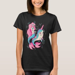 Camiseta Sereia assustadora montando em um unicórnio narwah