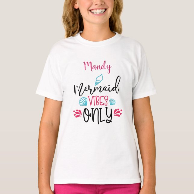 Camiseta Sereia Vibes Apenas Conchas (Frente)