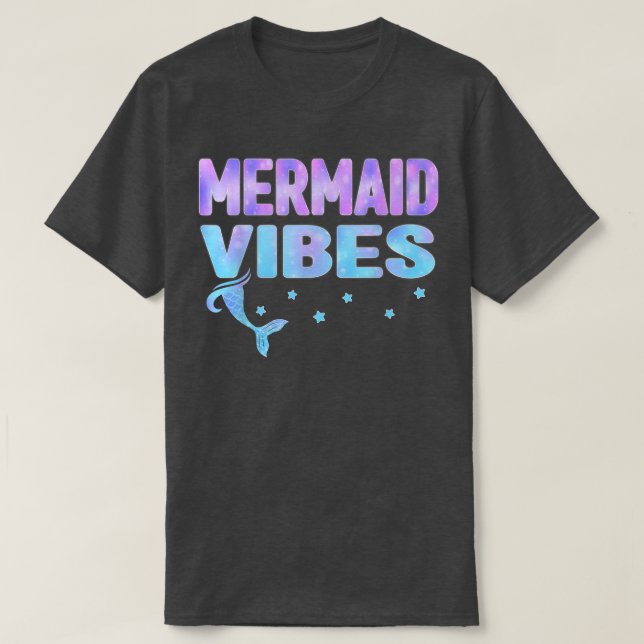 Camiseta Sereia Vibes Mulheres Viram Férias Na Praça De Ver (Frente do Design)