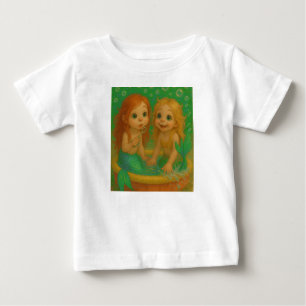 Camiseta Sereias irmãs fofas de olhos grandes nadando na pi