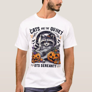 Camiseta Serene Raccoon Vibes: Halloween Night Harmony