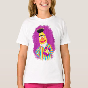 Camiseta Sesame Street Character Art Bert segurando um livr