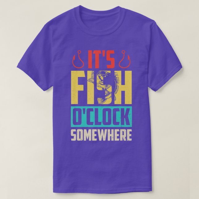Camiseta Seu Peixe Oclock Em Algum Lugar Retrorando Pescado (Frente do Design)