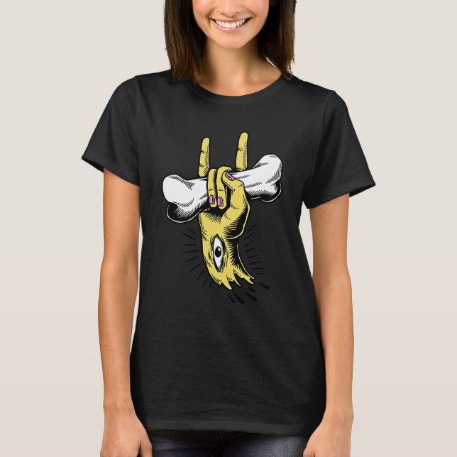 Camiseta Severed Devil Horns Hand With Eye Holding a Bone (Frente)