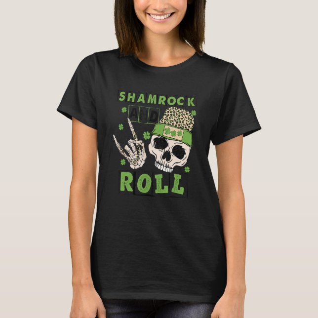 Camiseta Shamrock and Roll Funny Skeleton Hand Rocker St Pa (Frente)
