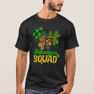 Camiseta Shamrock Dia de São Patrício Shenanigans Squad Luc