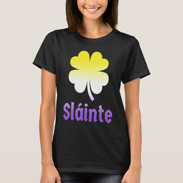Camiseta Shamrock LGBTQ de Dia de São Patrício não binário  (Frente)