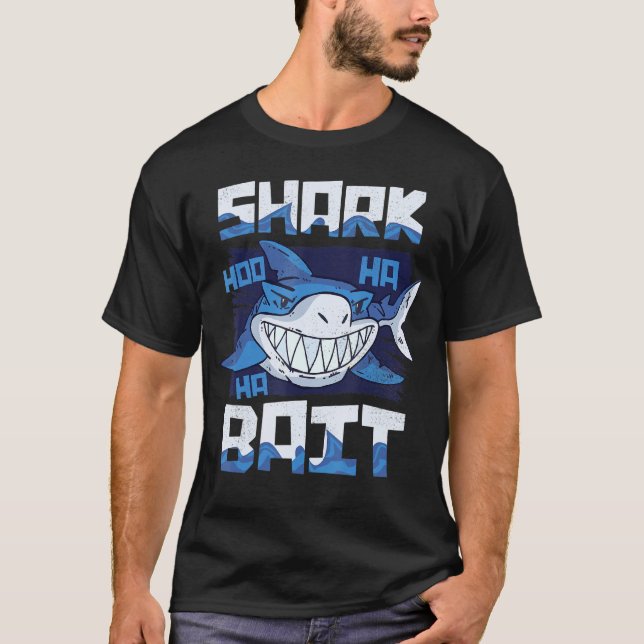 Camiseta Shark Bait Hoo Ha Ha Shark Da Semana (Frente)