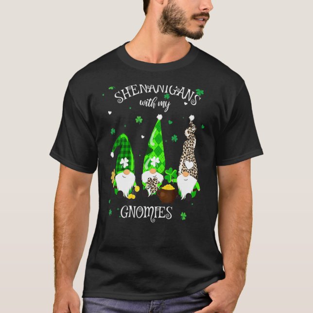 Camiseta Shenanigans Com Minha Rua De Gnomos Gnomo Do Dia D (Frente)
