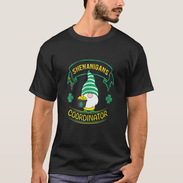 Camiseta Shenanigans Coordenador Engraçado Professora Rua d (Frente)