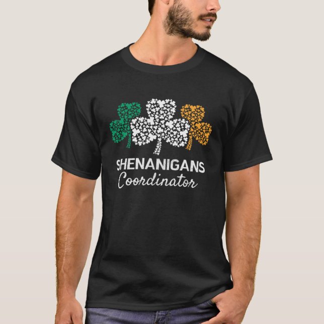 Camiseta Shenanigans Coordinator Matching Teacher St Patric (Frente)