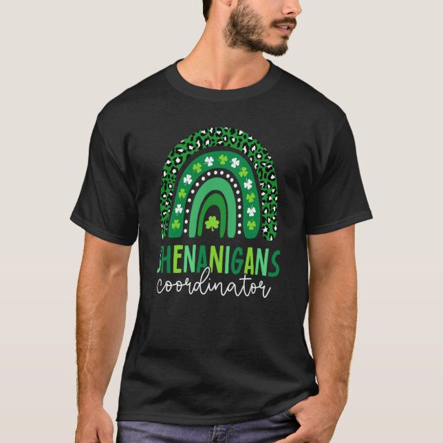 Camiseta Shenanigans Coordinator Shamrock St Patrick's Day  (Frente)