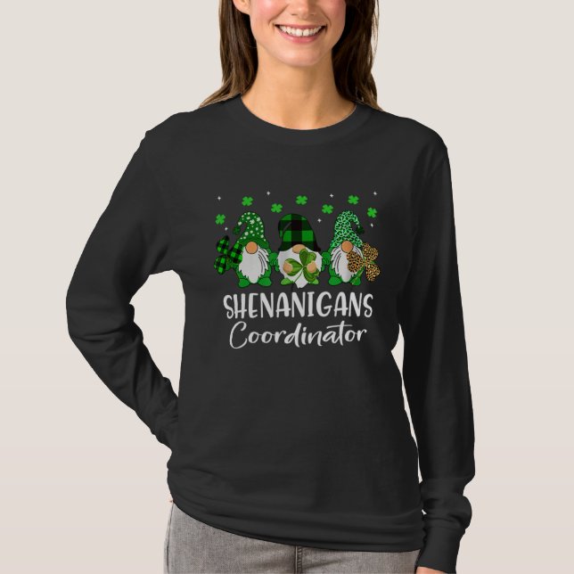 Camiseta Shenanigans Coordinator St Patrick s Day Gnomes Gr (Frente)