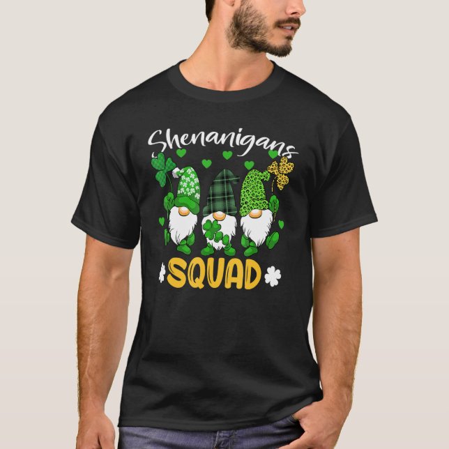 Camiseta Shenanigans Squad Dia de São Patrício Gnomos Green (Frente)