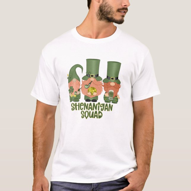 Camiseta Shenanigans Squad Dia de São Patrício Gnomos Green (Frente)