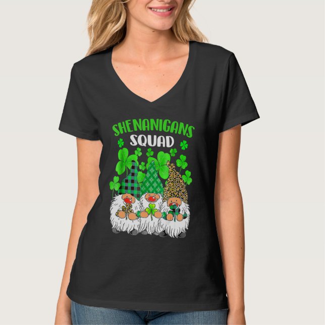 Camiseta Shenanigans Squad St Patricks Day Gnomes Green Pro (Frente)