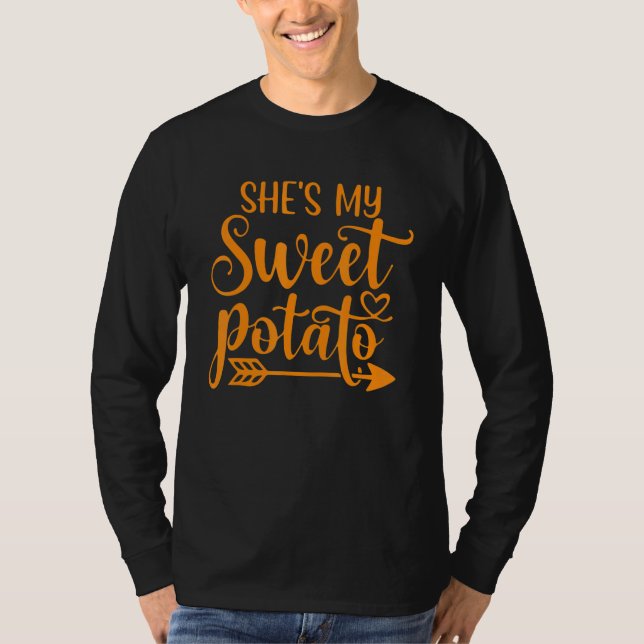Camiseta Shes My Sweet Potato I Yam Set Thanksgiving Couple (Frente)