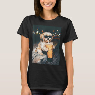Camiseta Shih tzu bebendo café gelado estilo de vida engraç