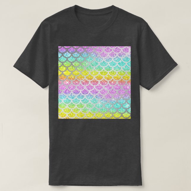Camiseta Shimmery Rainbow Glitter Mermaid Scales 19 (Frente do Design)