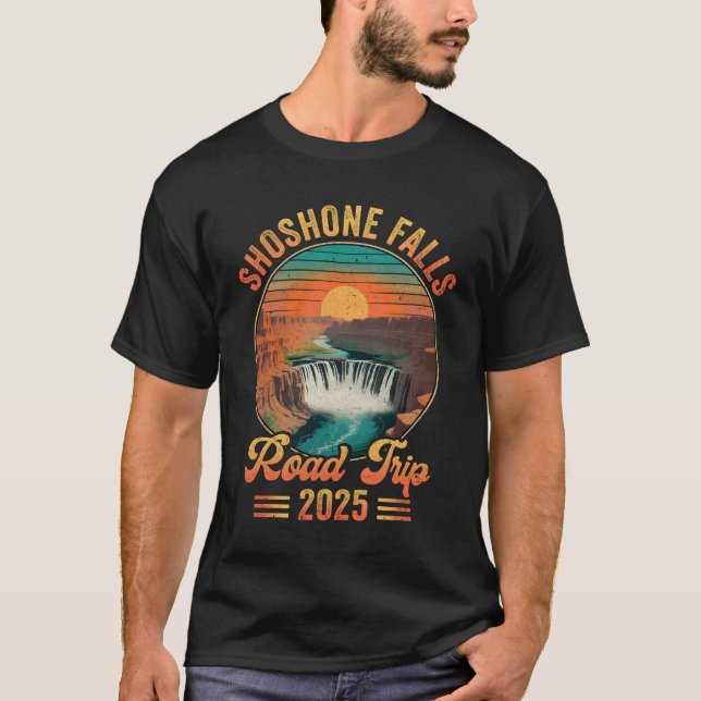 Camiseta Shoshone Falls Road Trip 2025 Summer Vacation Fami (Frente)