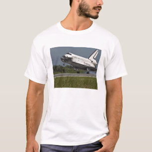 Camiseta Shuttle Endeavor pousando o Centro Espacial Kenned